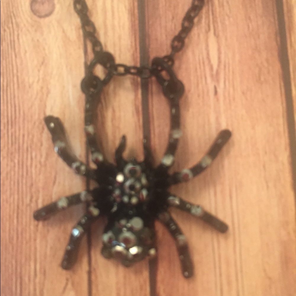 Black spider necklace with a marcasite stones